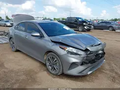 3KPF24AD3RE730986 2024 KIA FORTE