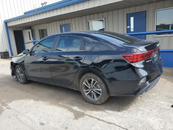 3KPF24AD3RE735072 2024 KIA FORTE - Image 2