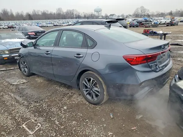 3KPF24AD3RE735461 2024 KIA FORTE - Image 2