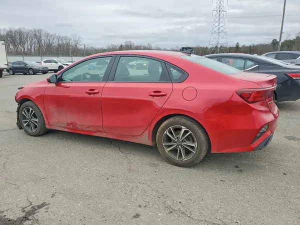 3KPF24AD3RE736139 2024 KIA FORTE - Image 2