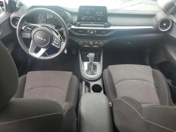 3KPF24AD3RE738635 2024 KIA FORTE - Image 8