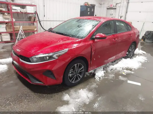 3KPF24AD3RE741180 2024 KIA FORTE - Image 2