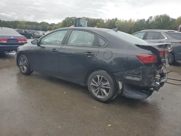 3KPF24AD3RE745049 2024 KIA FORTE - Image 2