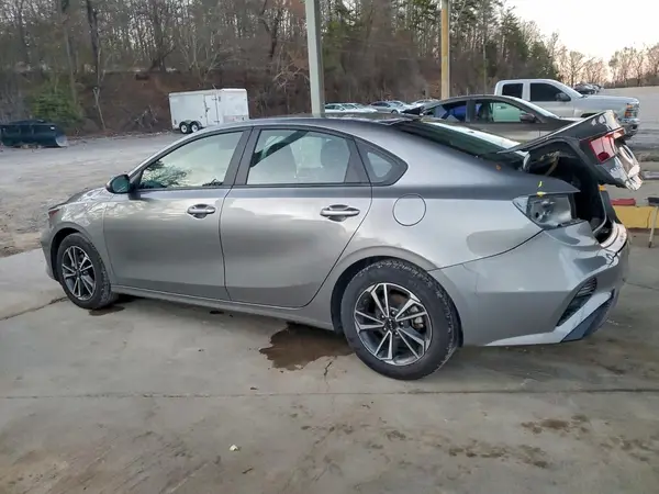 3KPF24AD3RE749635 2024 KIA FORTE - Image 2