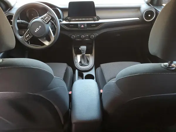 3KPF24AD3RE750736 2024 KIA FORTE - Image 8