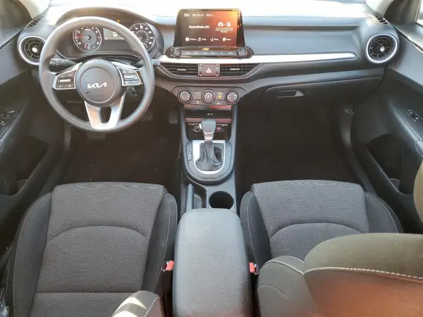 3KPF24AD3RE751062 2024 KIA FORTE - Image 8