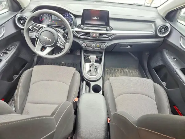 3KPF24AD3RE751823 2024 KIA FORTE - Image 8