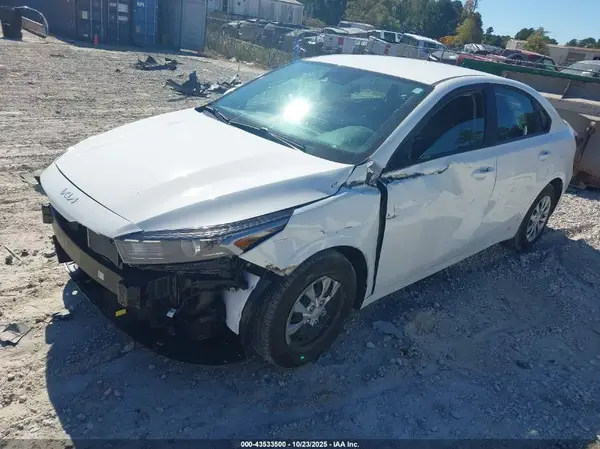 3KPF24AD3RE753023 2024 KIA FORTE - Image 2