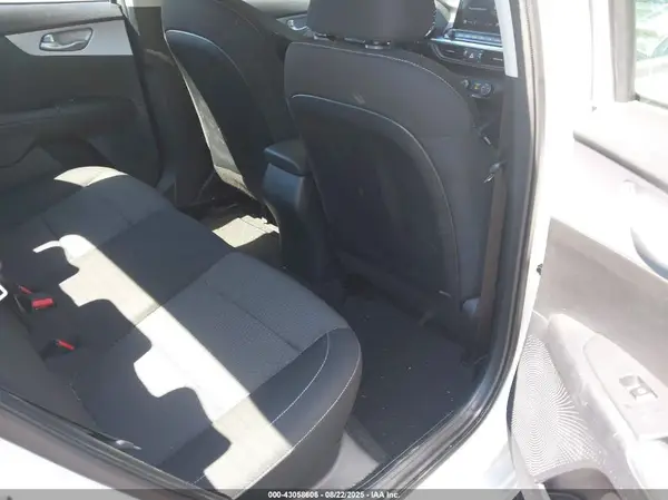 3KPF24AD3RE754298 2024 KIA FORTE - Image 8