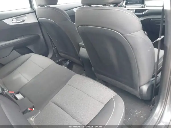 3KPF24AD3RE755015 2024 KIA FORTE - Image 8