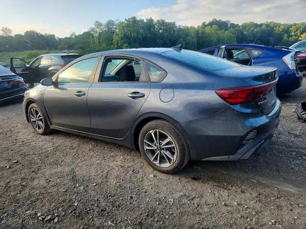 3KPF24AD3RE758481 2024 KIA FORTE - Image 2