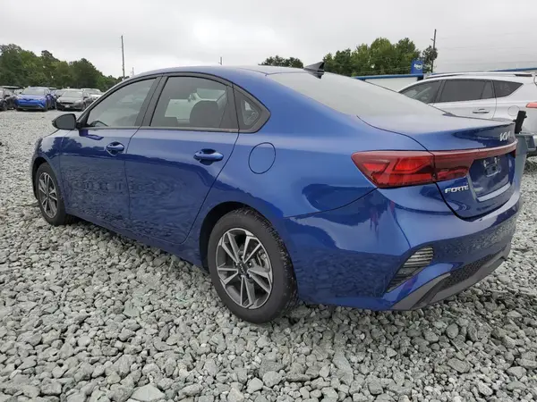 3KPF24AD3RE760828 2024 KIA FORTE - Image 2