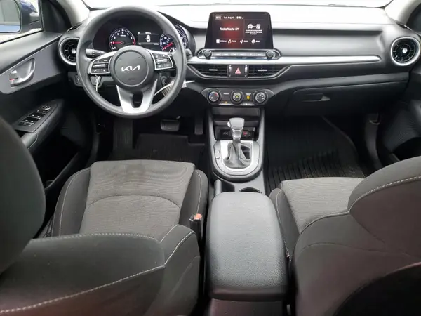 3KPF24AD3RE760828 2024 KIA FORTE - Image 8