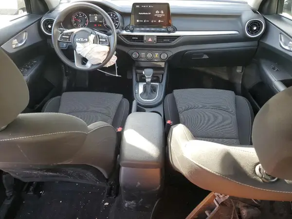 3KPF24AD3RE761784 2024 KIA FORTE - Image 8
