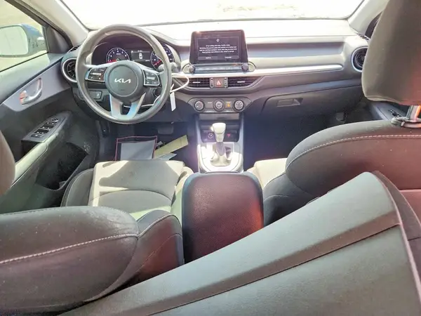 3KPF24AD3RE761817 2024 KIA FORTE - Image 8