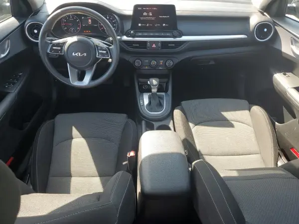 3KPF24AD3RE763115 2024 KIA FORTE - Image 8