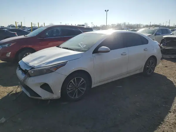3KPF24AD3RE763681 2024 KIA FORTE - Image 1