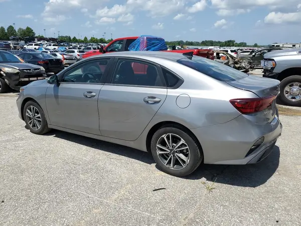 3KPF24AD3RE763745 2024 KIA FORTE - Image 2