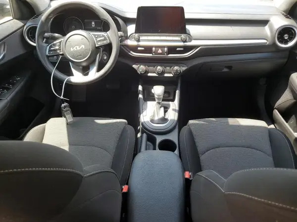 3KPF24AD3RE763745 2024 KIA FORTE - Image 8
