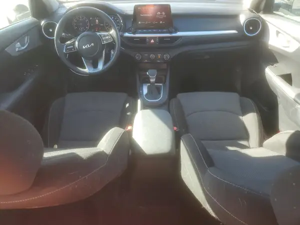 3KPF24AD3RE763762 2024 KIA FORTE - Image 8