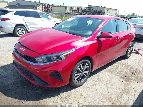 3KPF24AD3RE764068 2024 KIA FORTE - Image 2