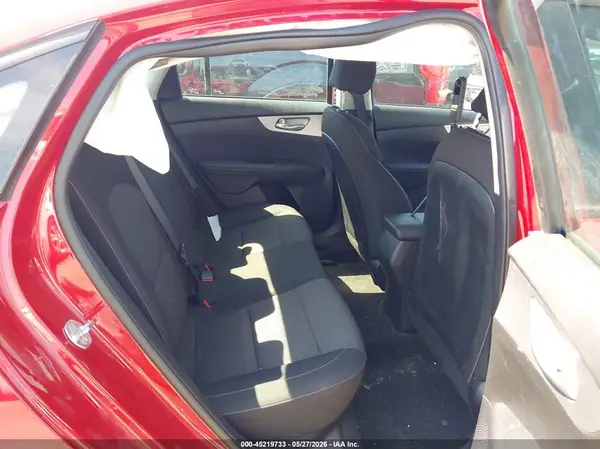 3KPF24AD3RE764068 2024 KIA FORTE - Image 8