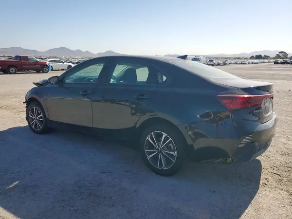 3KPF24AD3RE764264 2024 KIA FORTE - Image 2