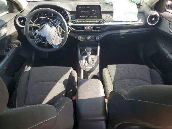 3KPF24AD3RE764264 2024 KIA FORTE - Image 8