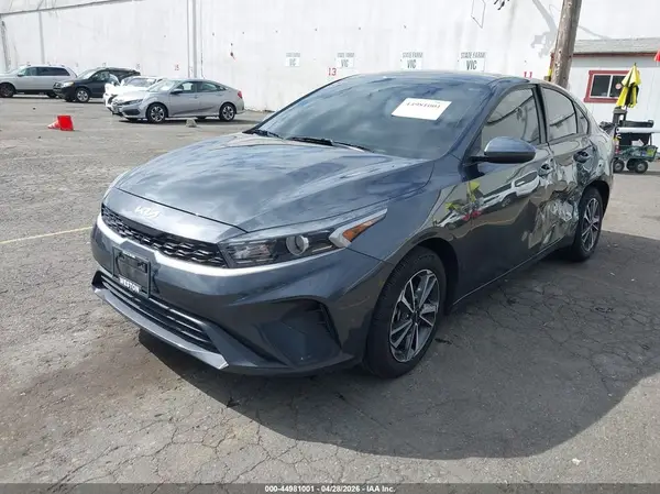 3KPF24AD3RE765804 2024 KIA FORTE - Image 2