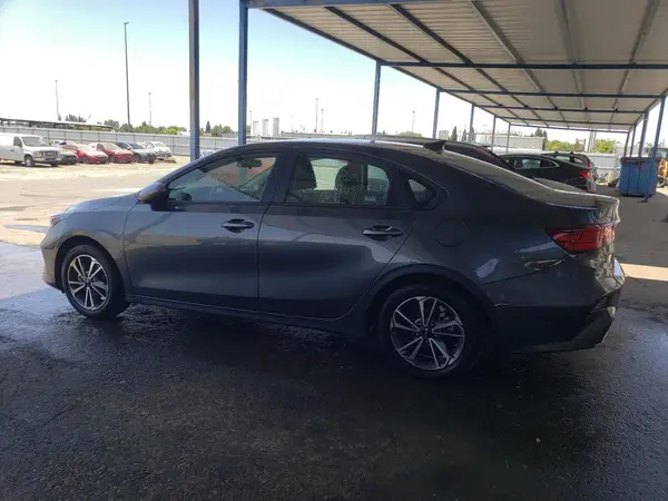 3KPF24AD3RE768332 2024 KIA FORTE - Image 2