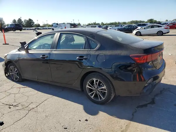 3KPF24AD3RE769237 2024 KIA FORTE - Image 2