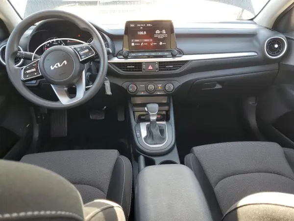 3KPF24AD3RE769237 2024 KIA FORTE - Image 8