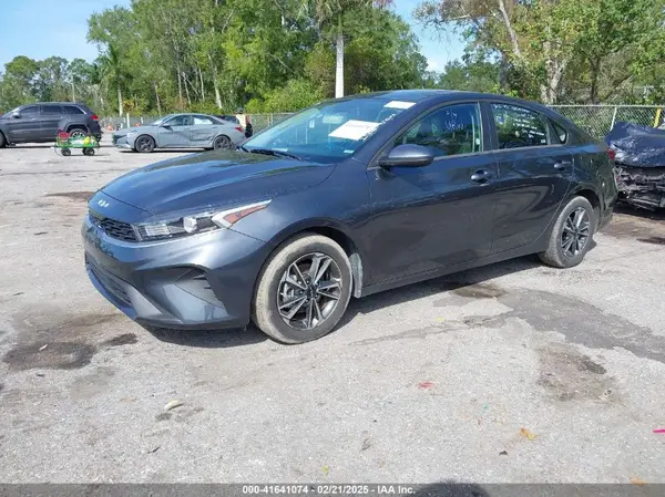 3KPF24AD3RE770503 2024 KIA FORTE - Image 2