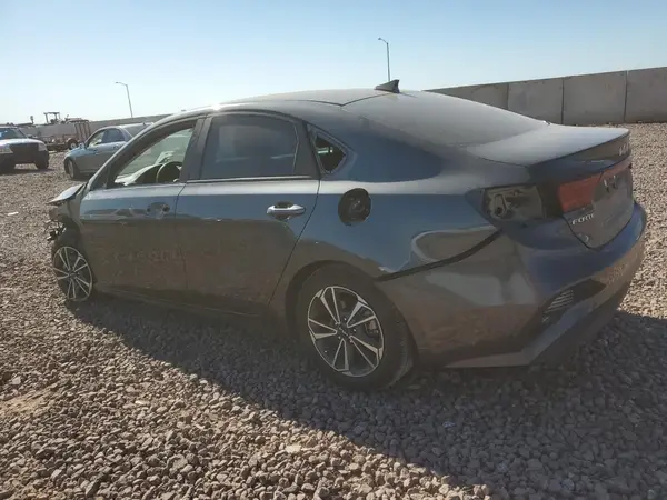 3KPF24AD3RE770890 2024 KIA FORTE - Image 2