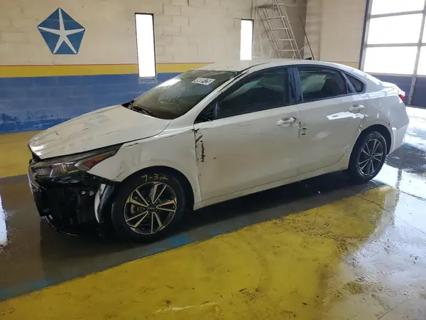 3KPF24AD3RE771120 2024 KIA FORTE - Image 1