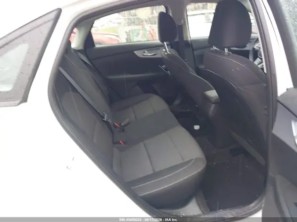 3KPF24AD3RE771389 2024 KIA FORTE - Image 8