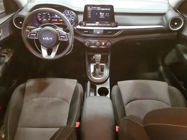 3KPF24AD3RE773580 2024 KIA FORTE - Image 8