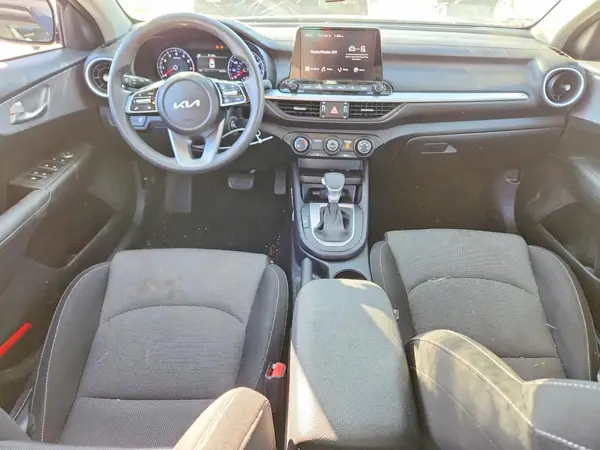 3KPF24AD3RE773966 2024 KIA FORTE - Image 8