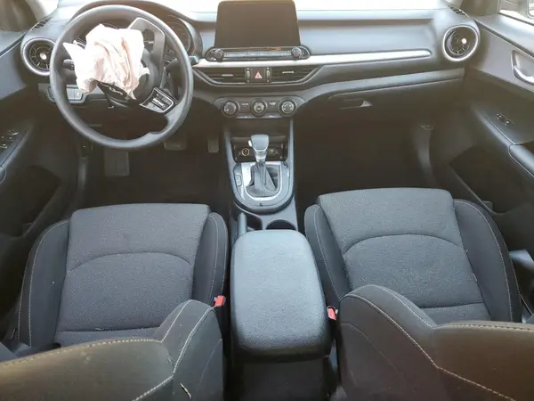 3KPF24AD3RE774776 2024 KIA FORTE - Image 8