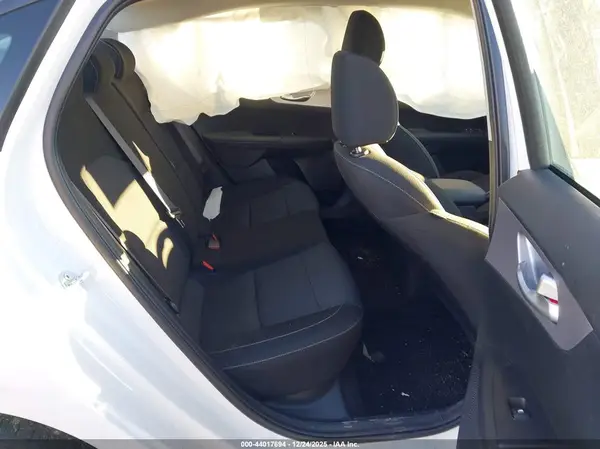 3KPF24AD3RE775300 2024 KIA FORTE - Image 8