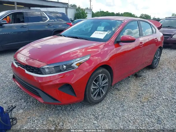 3KPF24AD3RE775619 2024 KIA FORTE - Image 2