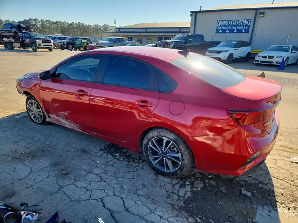 3KPF24AD3RE776575 2024 KIA FORTE - Image 2