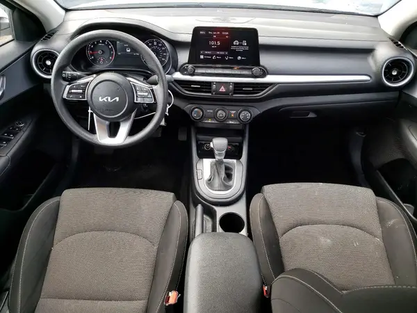 3KPF24AD3RE777502 2024 KIA FORTE - Image 8