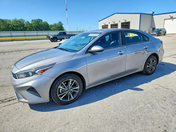 3KPF24AD3RE778147 2024 KIA FORTE - Image 1
