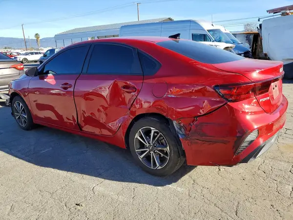 3KPF24AD3RE778939 2024 KIA FORTE - Image 2