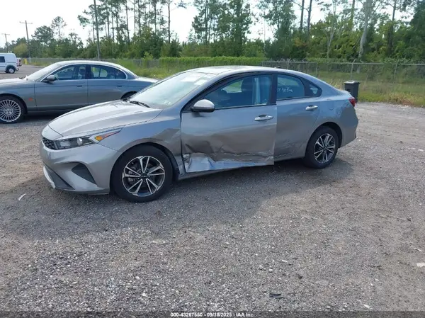 3KPF24AD3RE779069 2024 KIA FORTE - Image 2