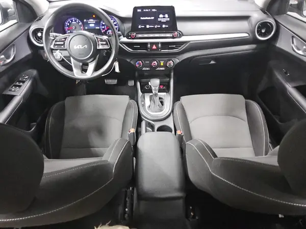 3KPF24AD3RE779993 2024 KIA FORTE - Image 8