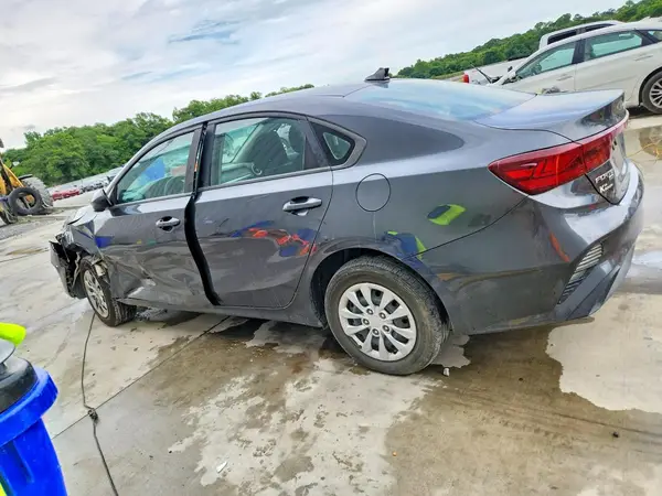 3KPF24AD3RE783803 2024 KIA FORTE - Image 2