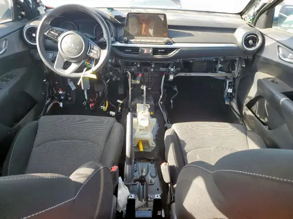 3KPF24AD3RE784983 2024 KIA FORTE - Image 8