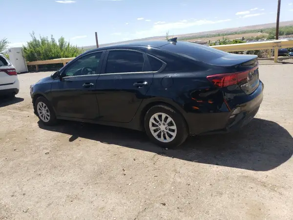 3KPF24AD3RE787236 2024 KIA FORTE - Image 2